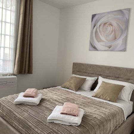 Hello 2 Pieces “Renove Et Climatise “ Vieil Antibes Apartamento Exterior foto