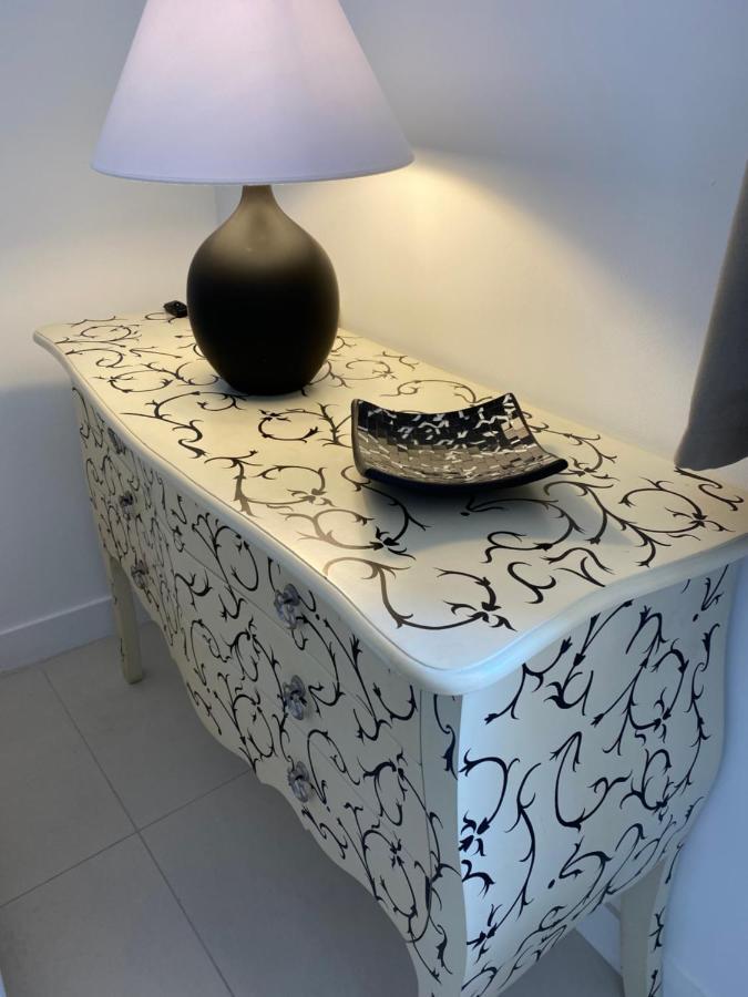 Hello 2 Pieces “Renove Et Climatise “ Vieil Antibes Apartamento Exterior foto