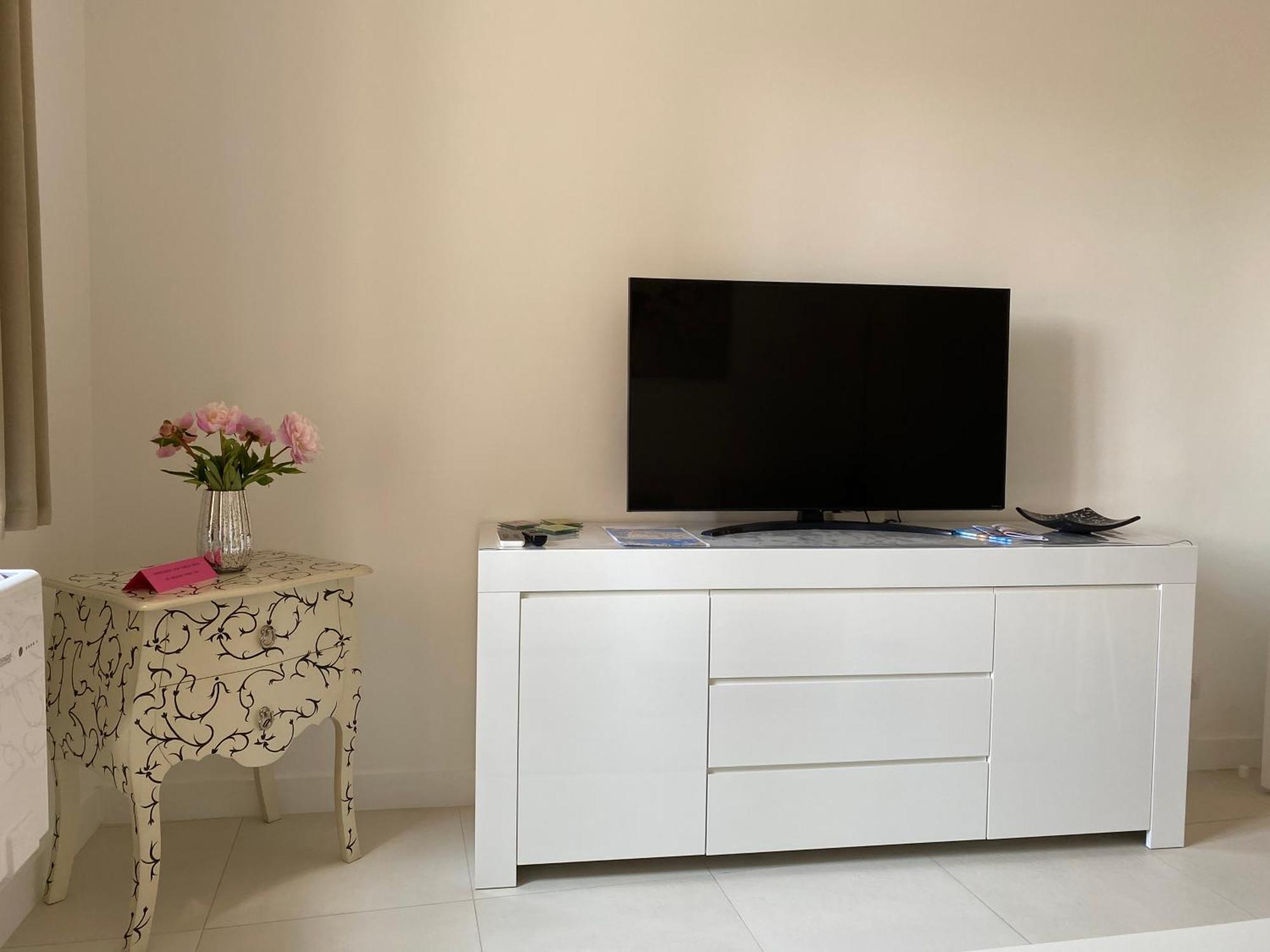 Hello 2 Pieces “Renove Et Climatise “ Vieil Antibes Apartamento Exterior foto